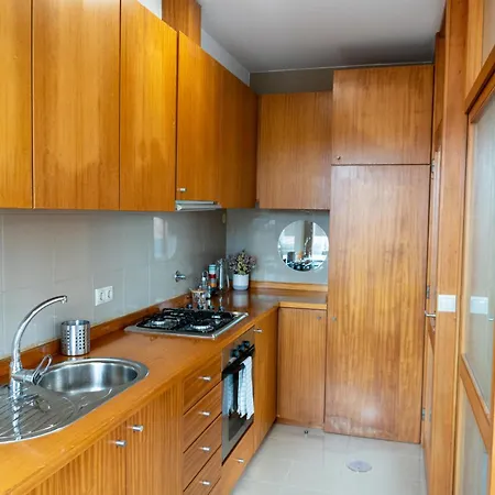 Lovely Cedofeita By Unique Hosts